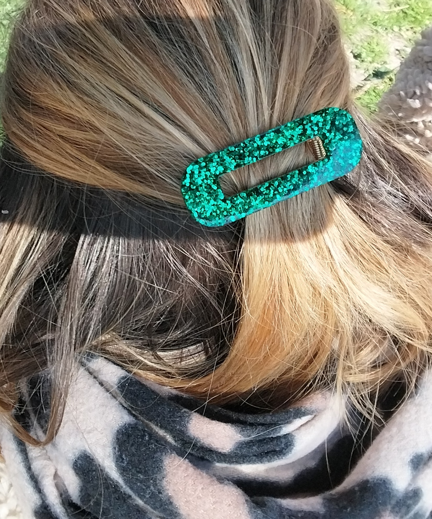 Barrette paillettes vertes cheveux (1)